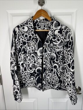 Birch Hill black and whiten print linen jacket with silver buttons size small